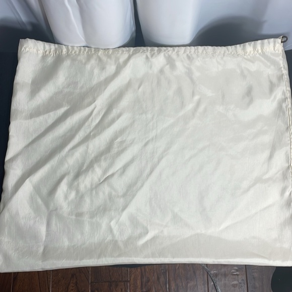 XL satin coach dust bag - Picture 7 of 7